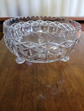Vintage Heavy Cut Glass Crystal 3 Footed Bowl - Clear (116)